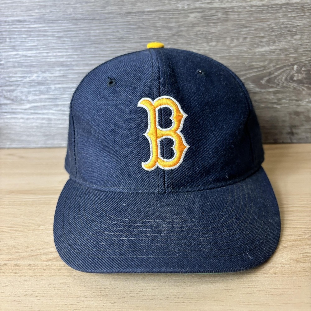 Vintage UCLA Bruins Hat Cap Fitted Mens Small NCAA Baseball New Era 90s